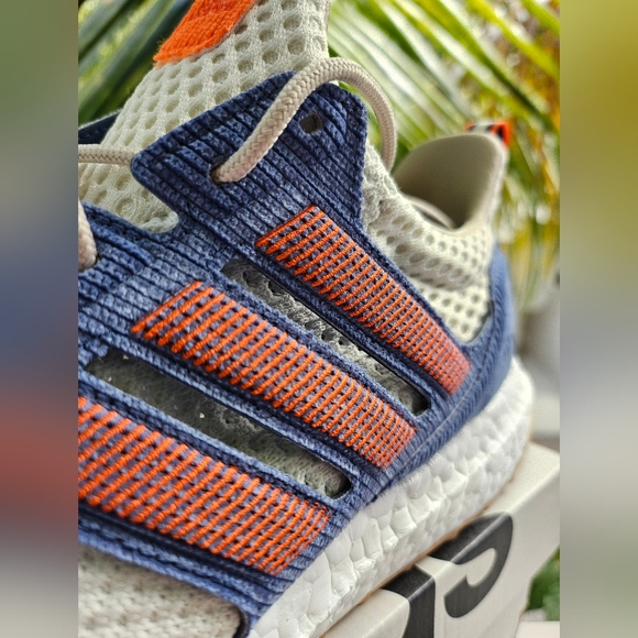Size 11.5 - adidas UltraBoost 1.0 Off White Crew Blue - Picture 4 of 8